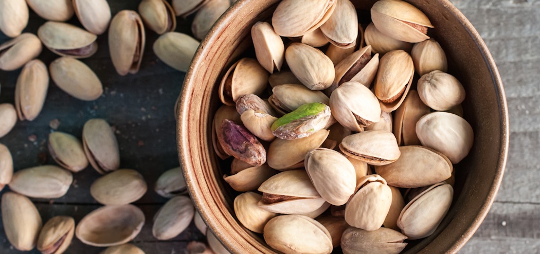 spicy roasted pistachios