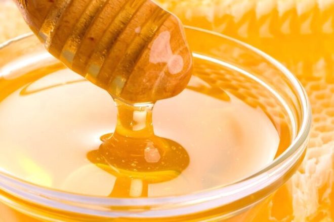 Infused honey is the perfect sweet treat for any time of year—just get flexible and cater the taste to Fall/Winter or Spring/Summer flavors. See how!