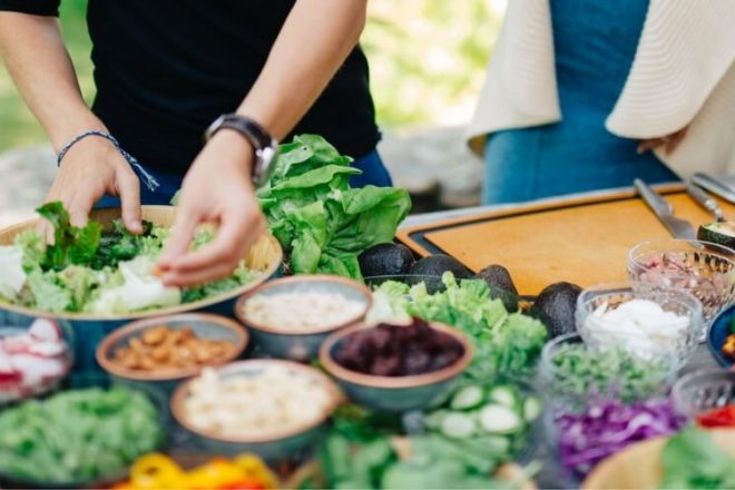 With Passover right around the corner, I'm gathering some of my favorite, go-to Passover recipes! They're loaded with flavor and won't take you a long time make. I hope your family enjoys them just as much as mine!