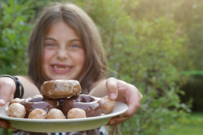 Kid cravings? See 6 swap ideas for when little hands are reaching for something sweet, salty, creamy, crunchy, bagged, or frozen!
