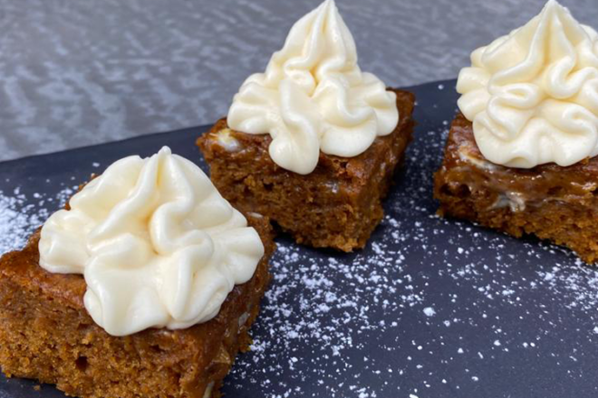 white chocolate pumpkin bars with cream cheese frosting